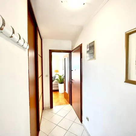 Angel Apartment *